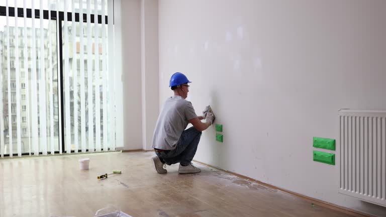 Best Mold Odor Removal Services  in Halls, TN